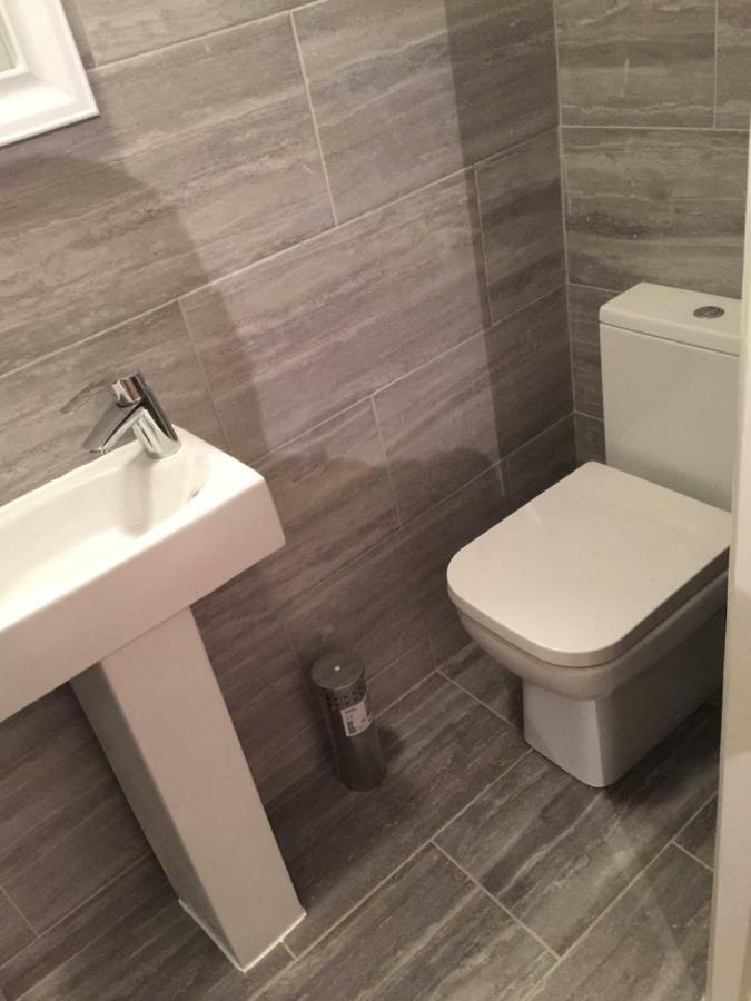 Abbey Wood Station Five Bedroom Self Contained House 外观 照片