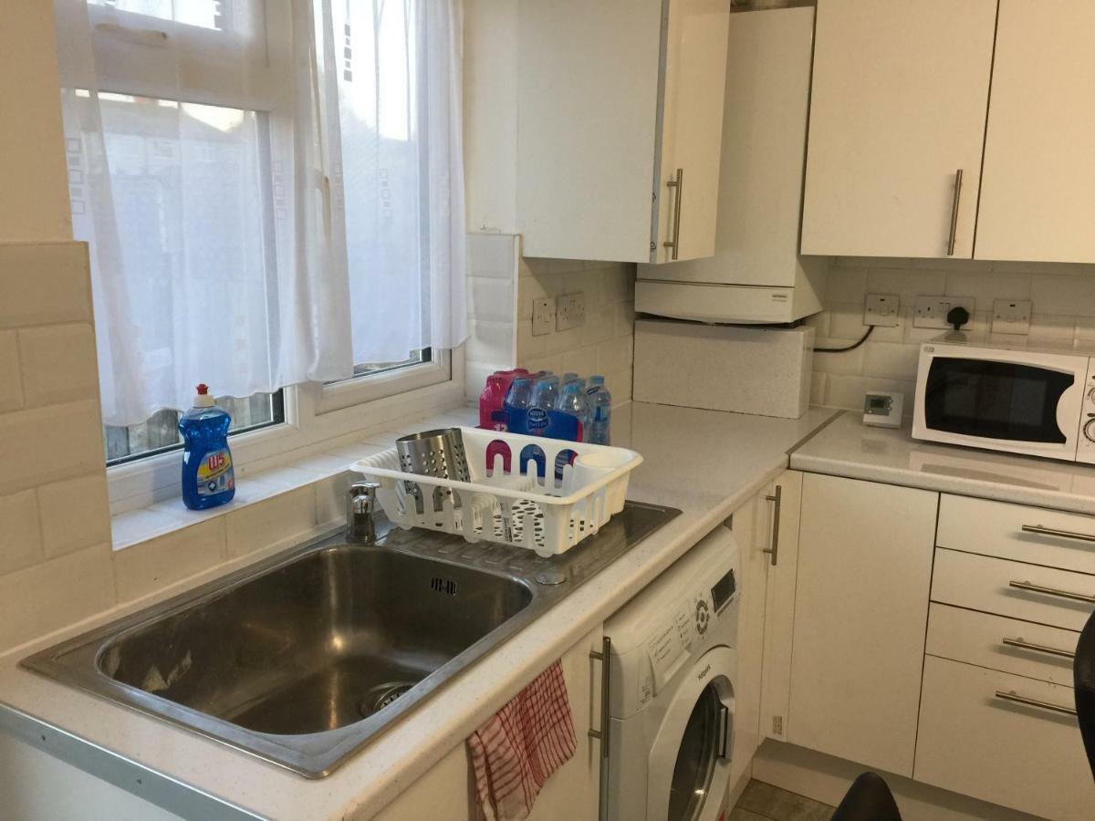 Abbey Wood Station Five Bedroom Self Contained House 外观 照片