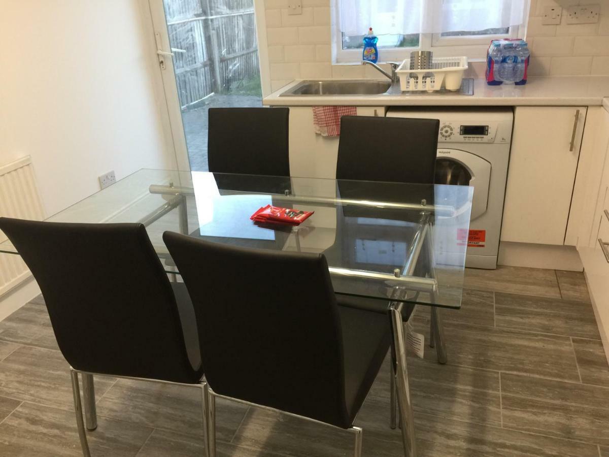 Abbey Wood Station Five Bedroom Self Contained House 外观 照片